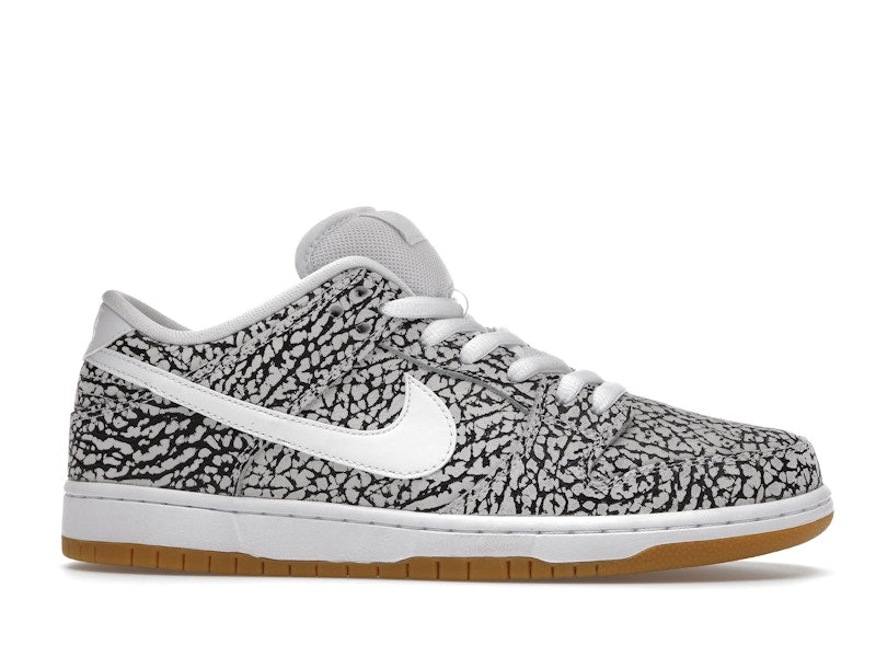 Nike SB Dunk Low Road