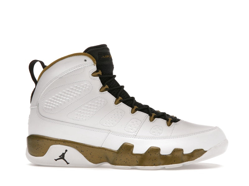 Jordan 9 Retro Statue