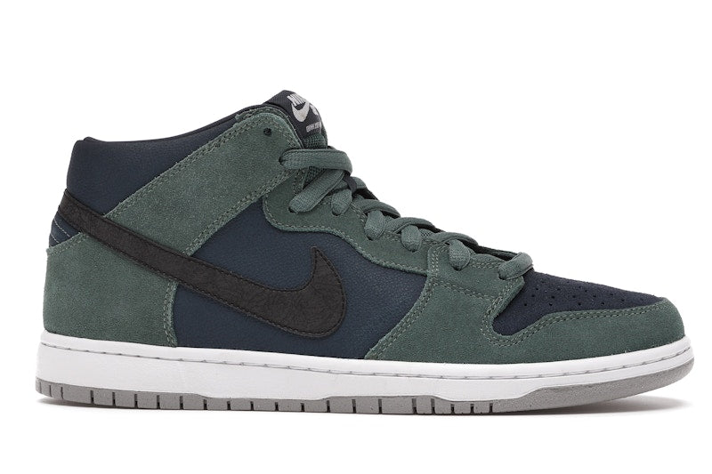 Nike SB Dunk Mid Nori
