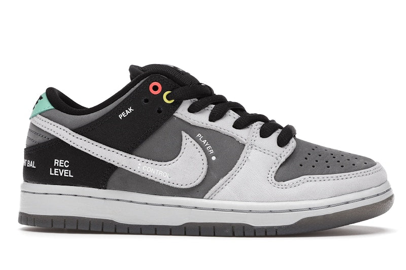 Nike SB Dunk Low VX1000