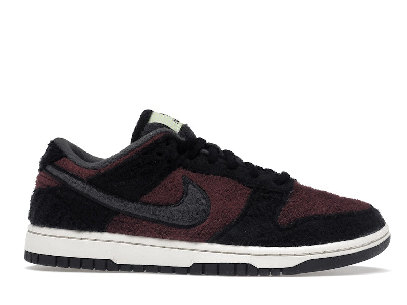 Nike Dunk Low SE Fleece Pack Burgundy Crush (Women's)