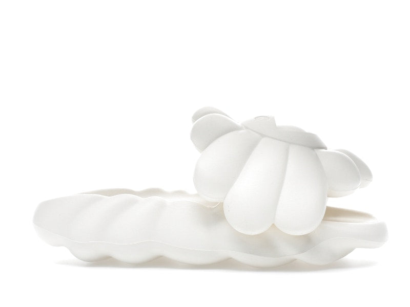 Takashi Murakami Ohana Full-Bloom Slide Star White