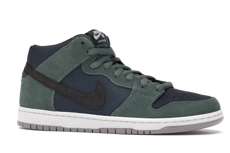 Nike SB Dunk Mid Nori