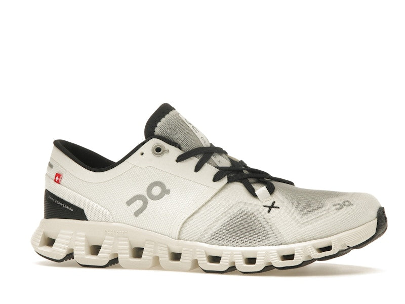 On Running Cloud X 3 White Black (Women's)