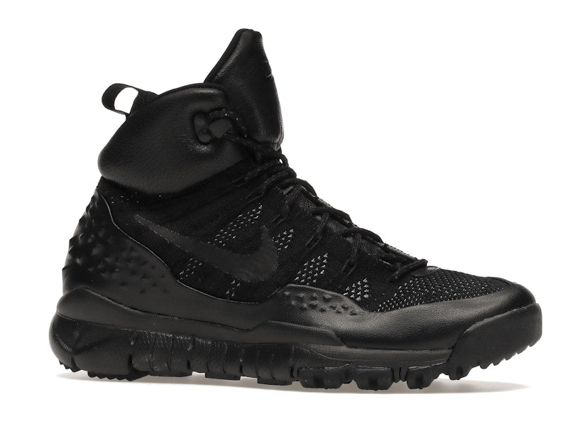 Nike Lupinek Flyknit Triple Black
