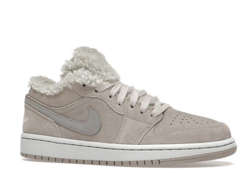 Jordan 1 Low SE Sherpa Fleece (Women's)