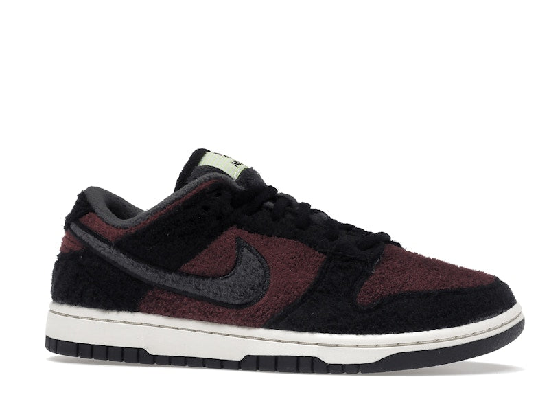 Nike Dunk Low SE Fleece Pack Burgundy Crush (Women's)