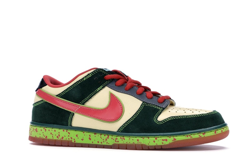 Nike SB Dunk Low Mosquito