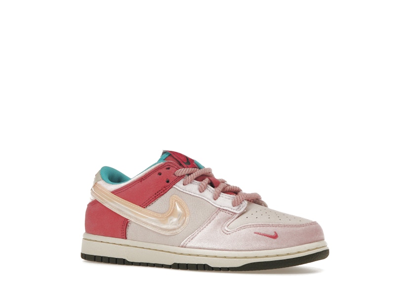 Nike Dunk Low Social Status Free Lunch Strawberry Milk (PS)
