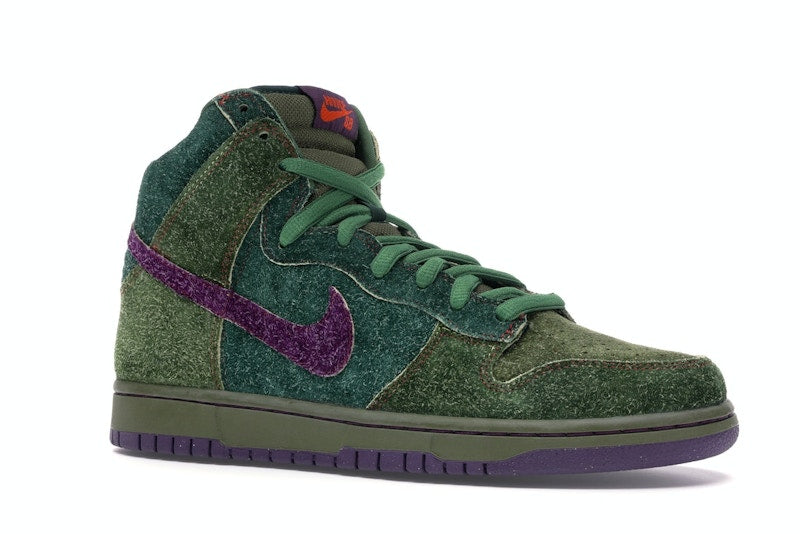 Nike SB Dunk High Skunk 420