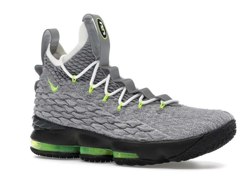Nike LeBron 15 Air Max 95