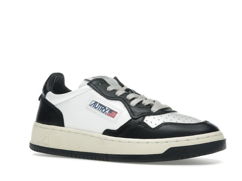 Autry Medalist Leather Low White Black (Women's)