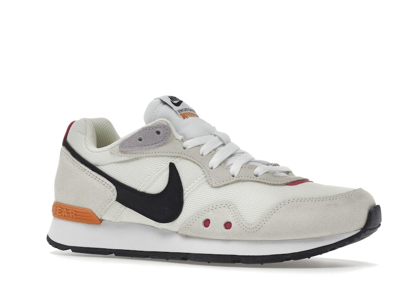 Nike Venture Runner Coconut Milk Light Curry (Women's)