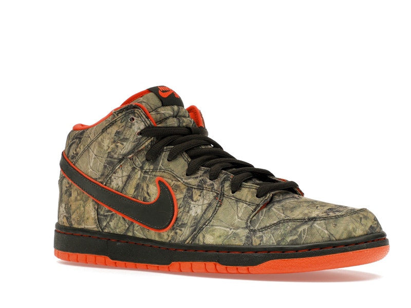 Nike SB Dunk Mid Real Tree Camo