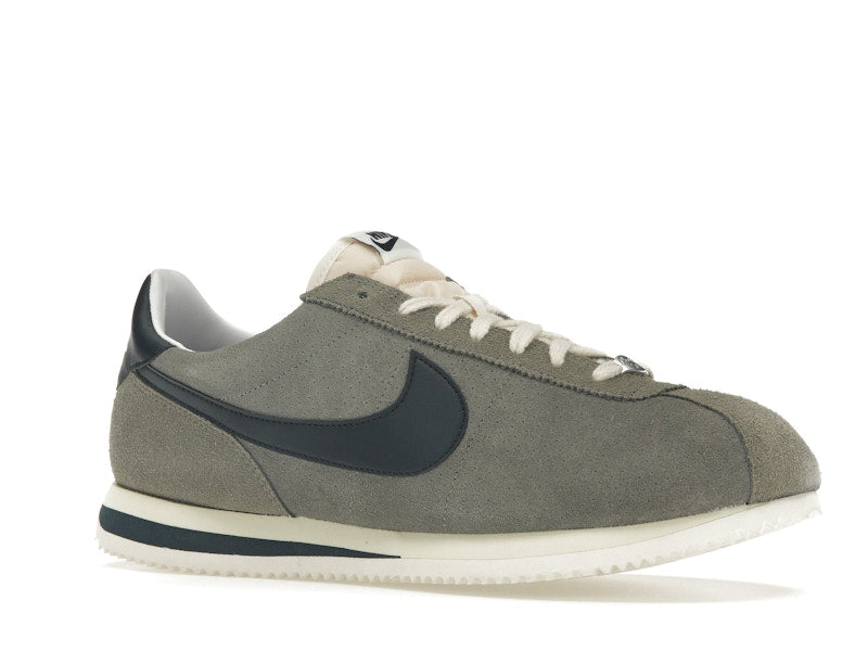 Nike Cortez size? Exclusive Grey