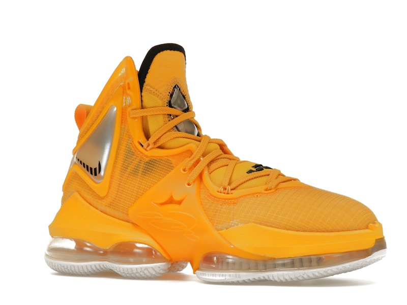 Nike LeBron 19 Hard Hat
