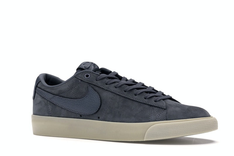 Nike SB Blazer Low Antihero Grant Taylor