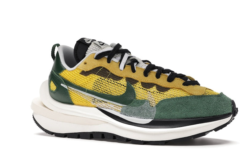 Nike Vaporwaffle sacai Tour Yellow Stadium Green