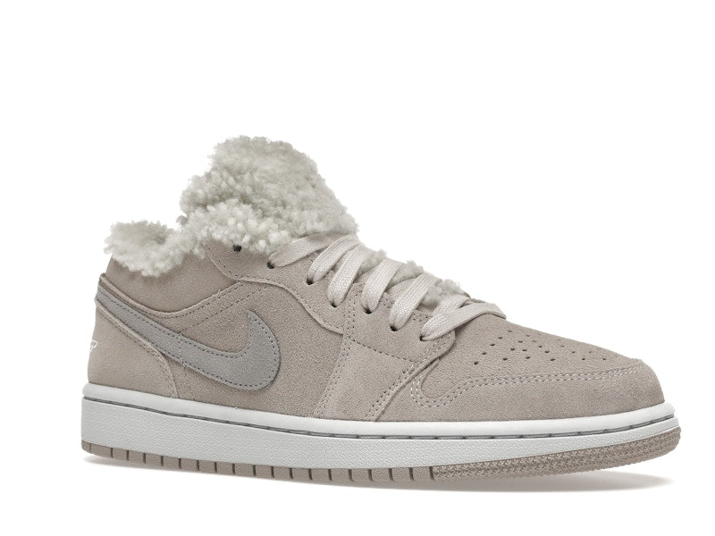 Jordan 1 Low SE Sherpa Fleece (Women's)