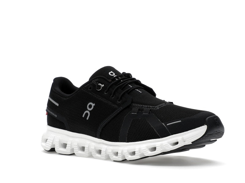 On Running Cloud 6 Black White (Women's)