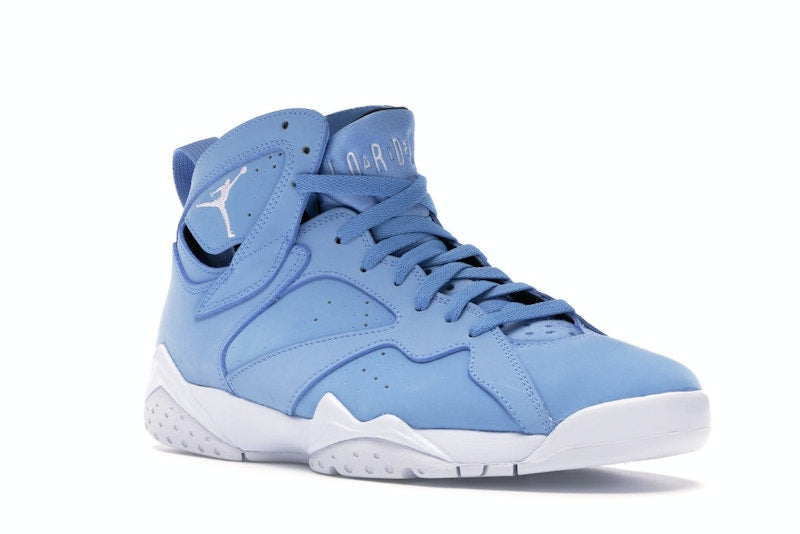Jordan 7 Retro Pantone