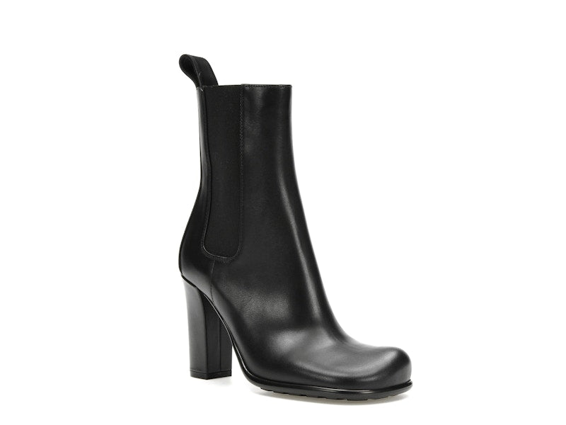 Bottega Veneta Storm Moulded Toe Leather Chelsea Boot Black (Women's)