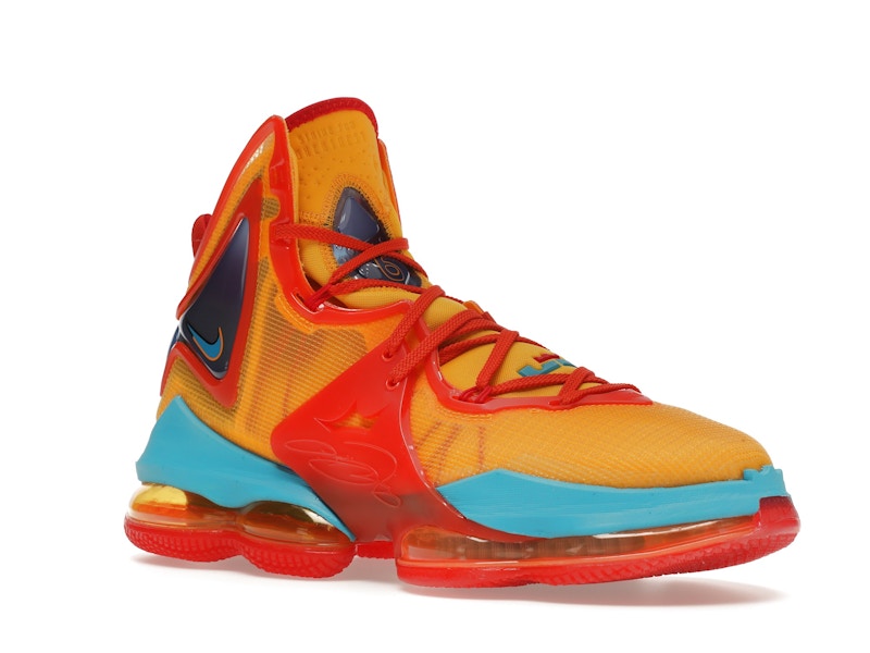 Nike LeBron 19 Tune Squad