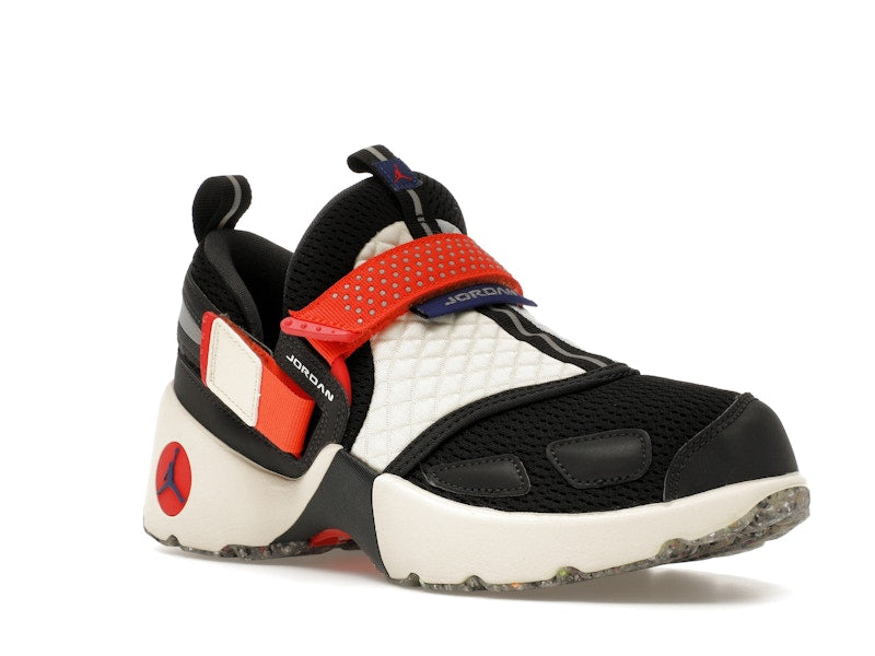Jordan Trunner LX Rare Air (Women's)