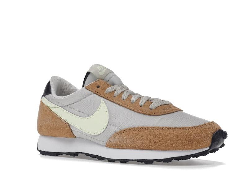 Nike Daybreak Praline Volt (Women's)