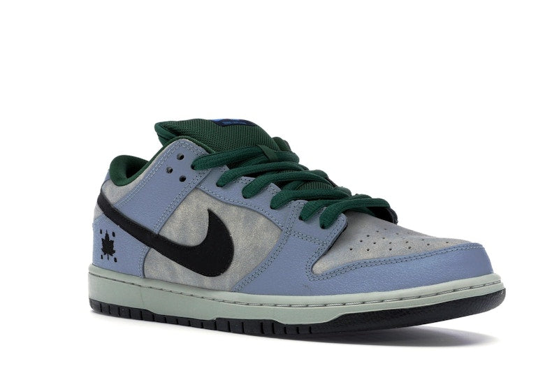 Nike SB Dunk Low Maple Leaf Central Park