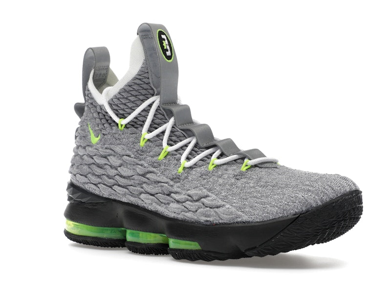 Nike LeBron 15 Air Max 95