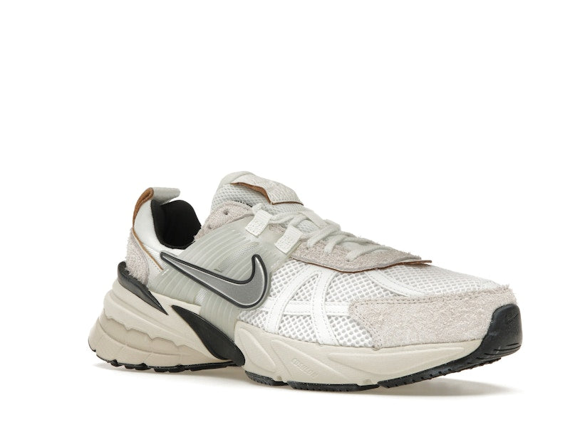 Nike V2K Run Summit White Light Orewood Brown (Women's)