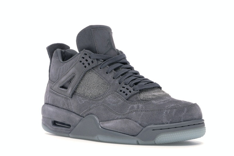 Jordan 4 Retro Kaws