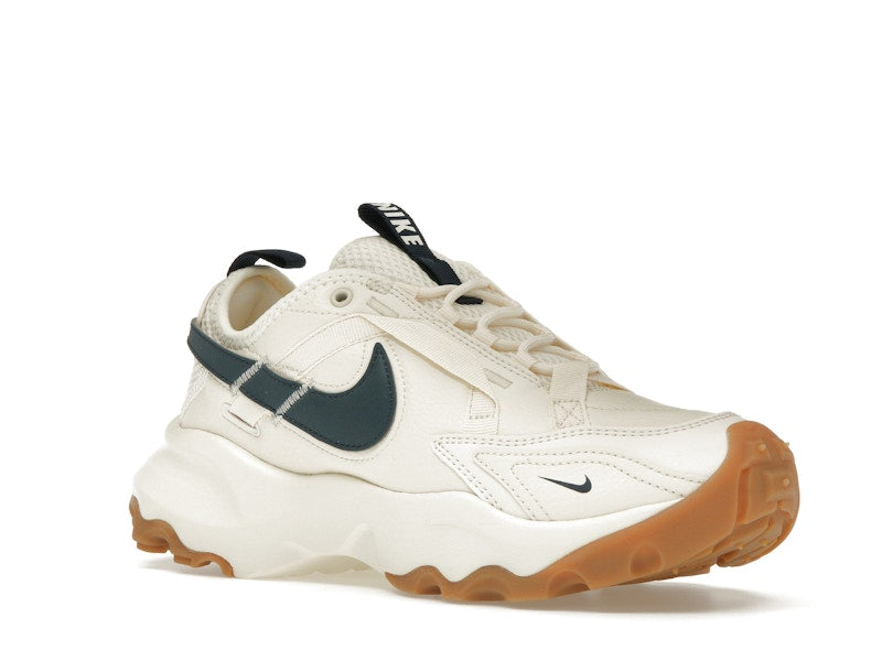 Nike TC 7900 Pale Ivory Gum Light Brown Armory Navy (Women's)