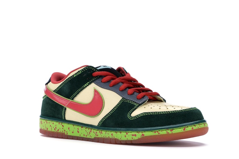 Nike SB Dunk Low Mosquito