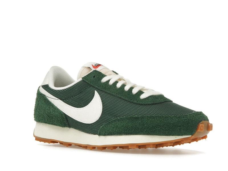Nike Daybreak Vintage Fir (Women's)