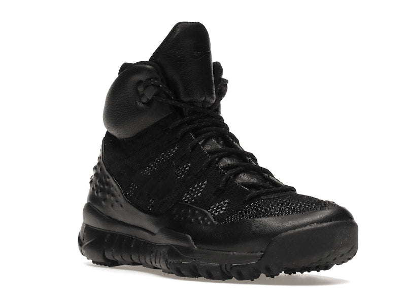Nike Lupinek Flyknit Triple Black