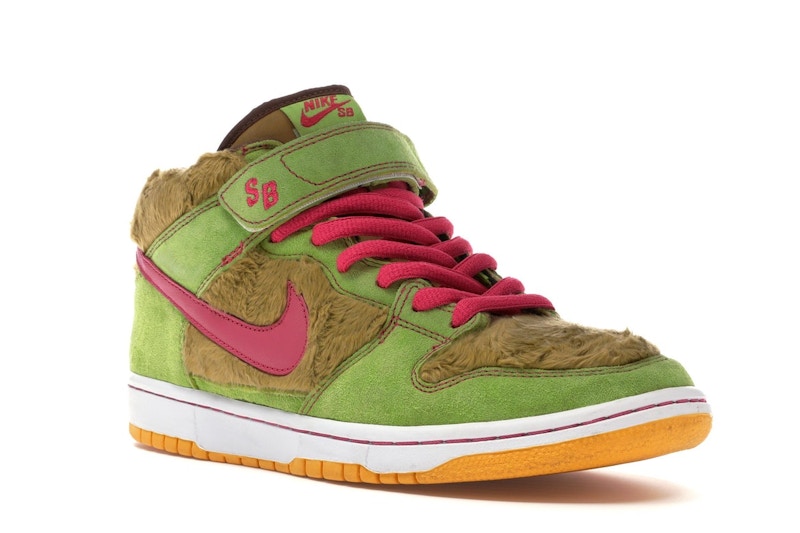 Nike SB Dunk Mid Mama Bear