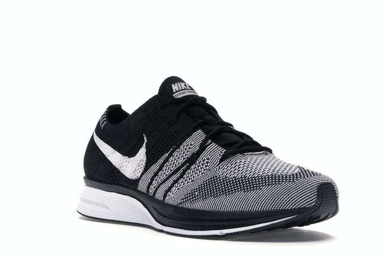 Nike Flyknit Trainer Oreo