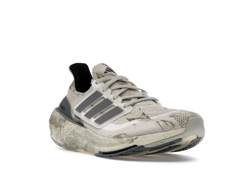 adidas Ultra Boost Light Worn-Out