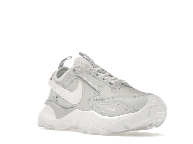Nike TC 7900 Premium 2 Photon Dust Photon Dust Grey Fog White (Women's)