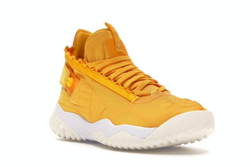 Jordan Proto React University Gold White