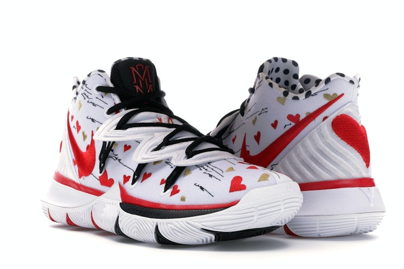Nike Kyrie 5 Sneaker Room Mom White