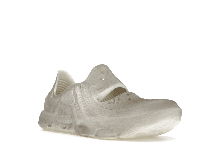 Nike ISPA Universal Natural Black