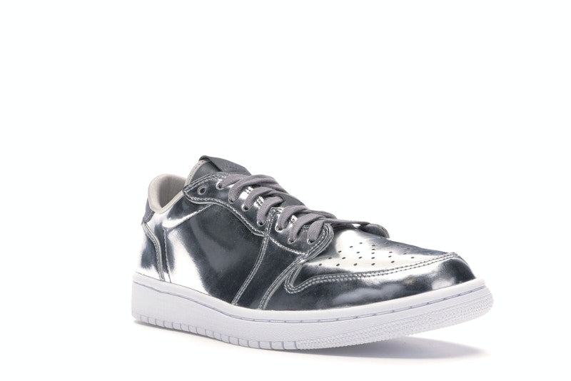 Jordan 1 Retro Low Pinnacle Metallic Silver