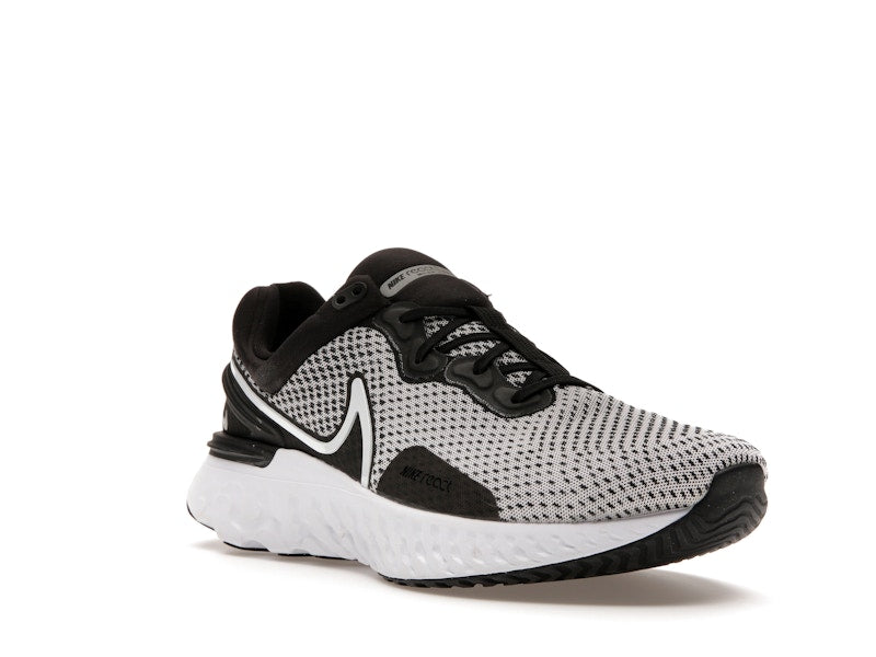 Nike React Miler 3 Black Metallic Silver