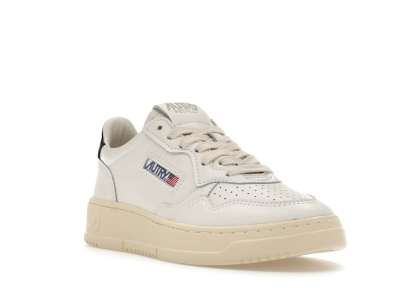 Autry Medalist Leather Low White Black Tab (Women's)