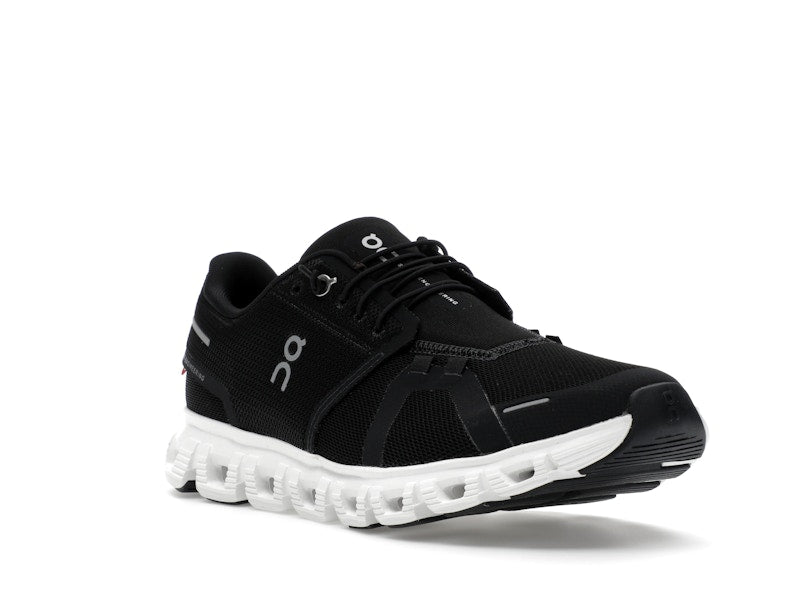 On Running Cloud 6 Black White (Women's)