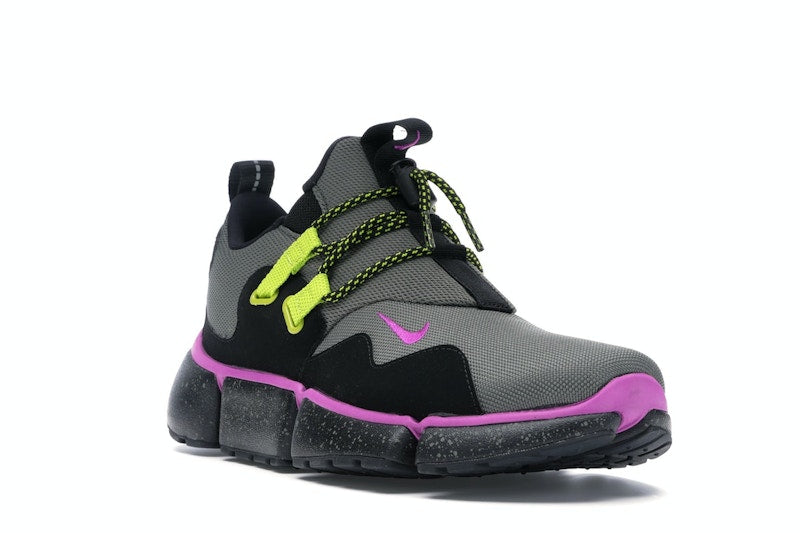 Nike Pocketknife River Rock