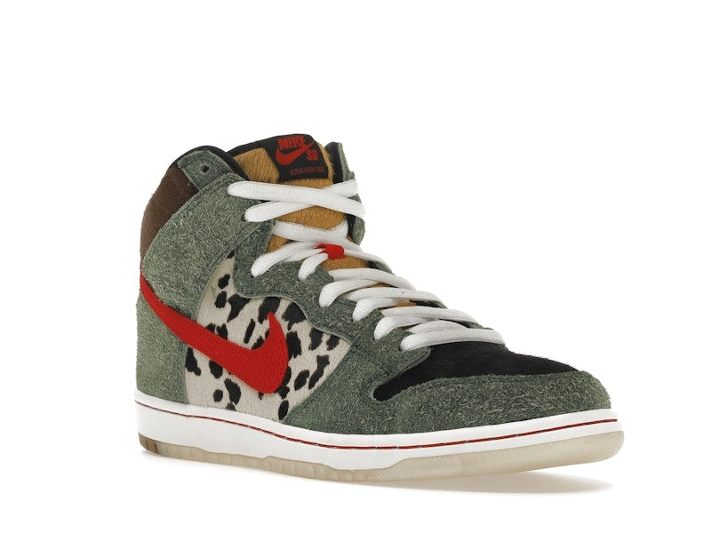 Nike SB Dunk High Dog Walker